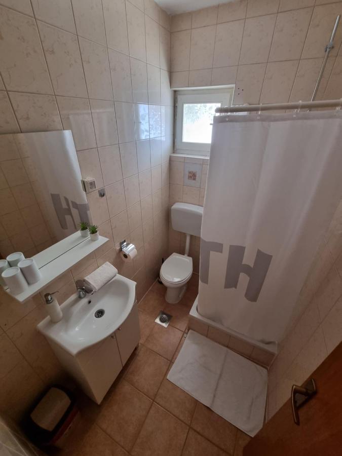 ביוגראד נה מורו Apartments Lili מראה חיצוני תמונה