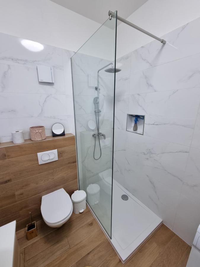 ביוגראד נה מורו Apartments Lili מראה חיצוני תמונה