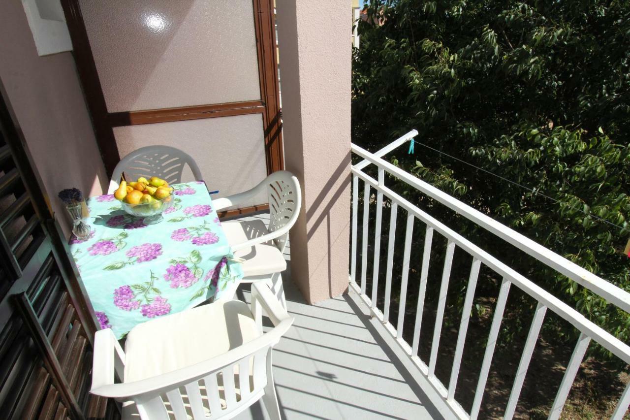 ביוגראד נה מורו Apartments Lili מראה חיצוני תמונה